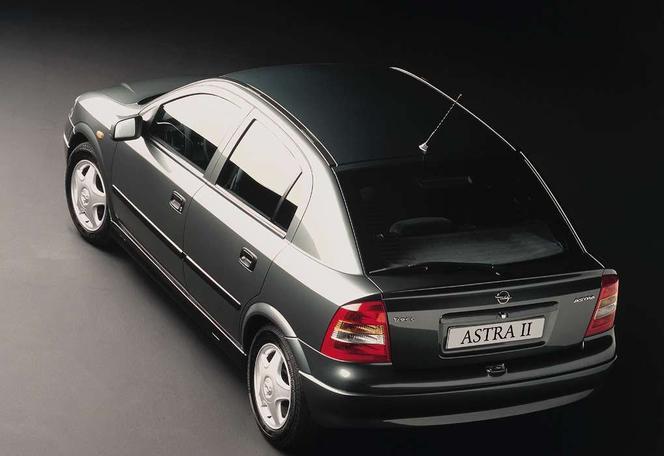 Opel Astra 2 - Opel Astra II
