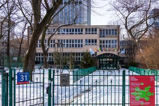 Dawne budynki szkolne przy ul. Emilii Plater 29–31, dziś siedziba teatru Komuna Warszawa