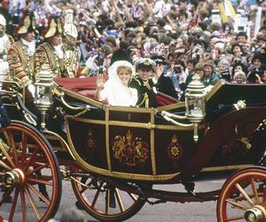 Książę Andrzej przestał być księciem! Fergie ucieknie za granicę?