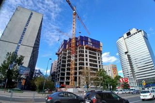 Wieżowiec Upper One w Warszawie w budowie