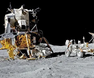 NASA wynajmie pojazdy księżycowe od firm kosmicznych