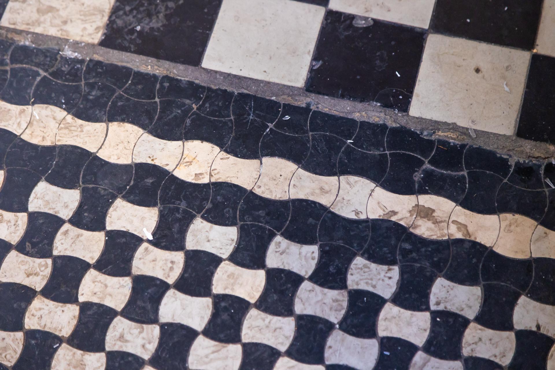 NADA Villa czyli Willa Gawrońskich w Warszawie - zdjęcia wnętrz zabytkowego pałacu i byłej ambasady