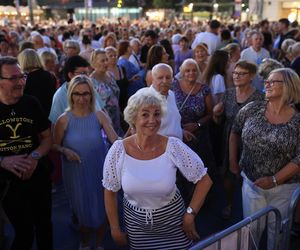 Potańcówka przed Teatrem Śląskim w Katowicach (09.08)