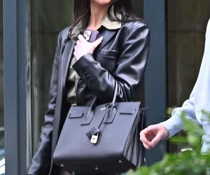 Roxie Węgiel -  tajemniczy fotelik w limuzynie