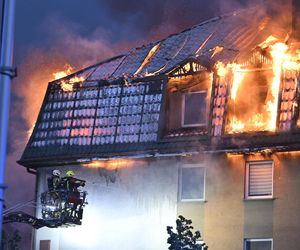 Aktor znany z „Korony Królów” ucierpiał w pożarze bloku w Ząbkach. „Nie wiemy co będzie dalej”