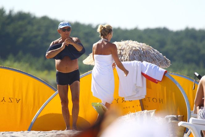 Jan Englert z żoną i ćorką w Juracie