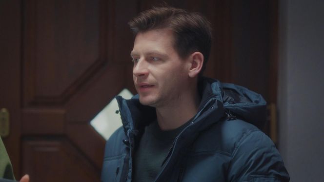 M jak miłość odc. 1861. Adam Karski (Patryk Szwichtenberg) 