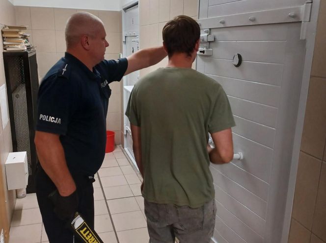 To oni uciekli po tragicznym wypadku na Wisłostradzie. Policja pokazała zdjęcia