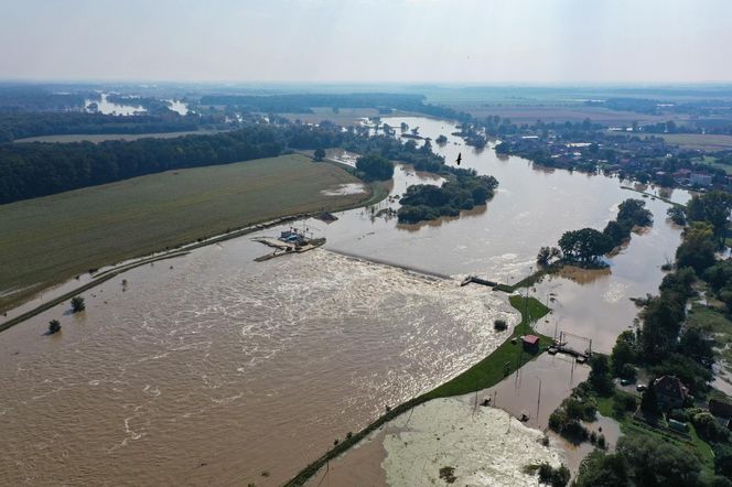 Tak wygląda Oława w czasach powodzi 2024 roku. Poruszający materiał