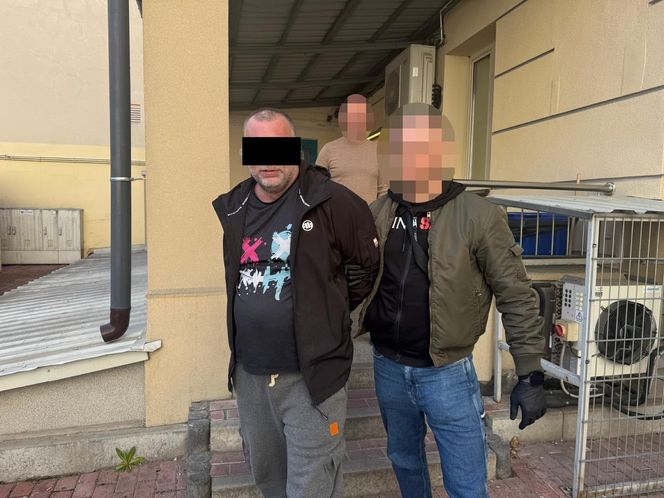 Atak nożem w centrum Warszawy. To ojciec i syn zaatakowali 47-latka! Nowe fakty