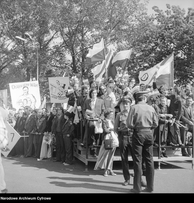 Powrót piłkarskiej reprezentacji Polski z Mistrzostw Świata w Republice Federalnej Niemiec - powitanie na lotnisku Okęcie, 1974 rok