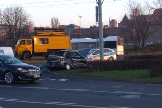 Kolizja tramwaju z samochodem ul. Czerwona Droga