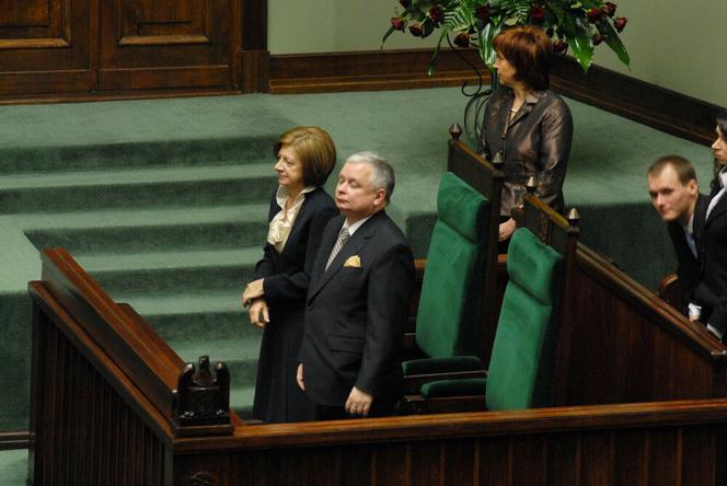 Wzruszające wspomnienie o Lechu Kaczyńskim. Tak wyglądało jego zaprzysiężenie na urząd Prezydenta RP 23 grudnia 2005 roku