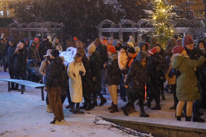 Magia świąt opanowała miasto! Byliśmy na Bydgoskim Jarmarku Świątecznym 