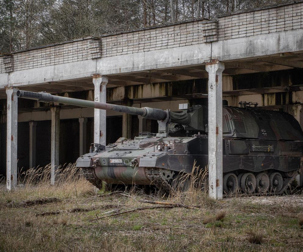 Niemiecka armatohaubica Panzerhaubitze 2000 (PzH 2000)