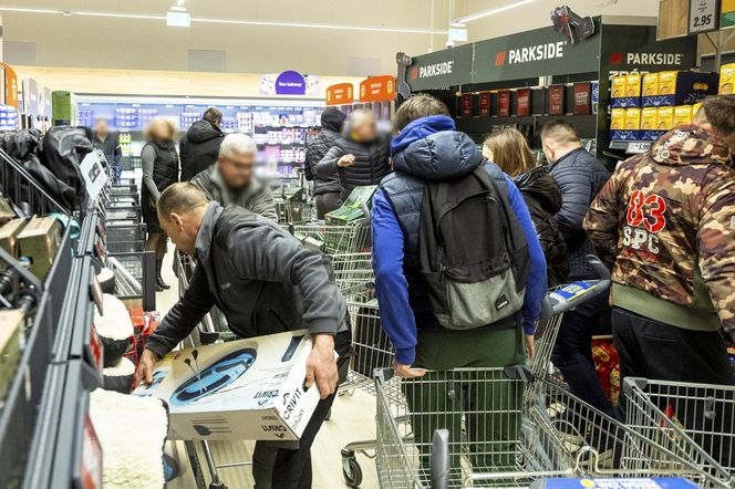 Wielkie otwarcie Lidla w Warszawie. Wyjątkowe promocje czekały na pierwszy klientów