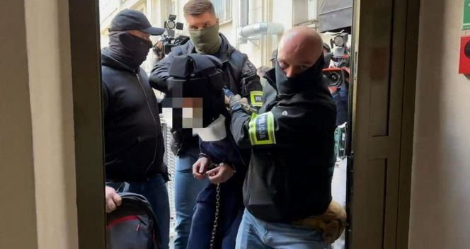 Zabójstwo na kampusie UW. Policja opublikowała wstrząsające nagranie. Pokazali wszystko