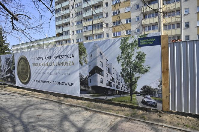 Deweloper buduje apartamentowiec tuż pod ich oknami. „Ten blok zasłoni nam świat”