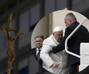 Wiemy, kiedy papież wyjdzie ze szpitala! Kuracja dożylna pomogła. Co dokładnie mu jest?