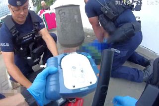 Mężczyzna spadł z muru i przestał oddychać! Heroiczna akcja policjantów