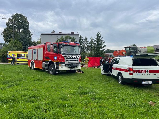Śmiertelny wypadek pod Sieradzem. 37-latek porażony przed prąd [ZDJĘCIA]. K