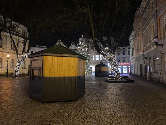 Zielona Góra szykuje się do Jarmarku Bożonarodzeniowego. Zobacz jak wygląda deptak	