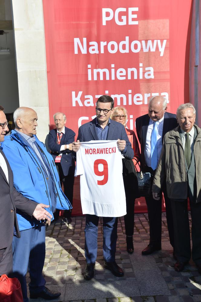 Premier Morawiecki na specjalnym meczu. Stadion Narodowy im. Kazimierza Górskiego