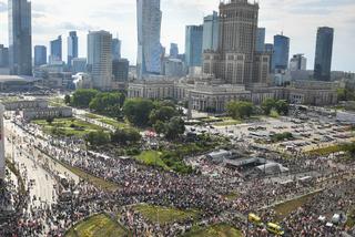 Godzina W 2022. Cała Warszawa stanęła, obchody na rondzie Dmowskiego