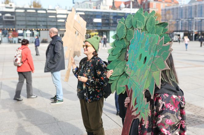 Ulicami Katowic przeszedł I Marsz Śląskiej Przyrody. Wydarzenie, jakiego jeszcze nie było