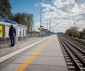 Nowy peron na przystanku kolejowym Piasek