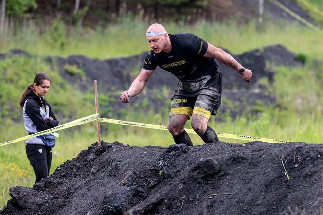 Runmageddon w Katowicach 2025. Błoto, pot i triumf na Hałdzie Kostuchna