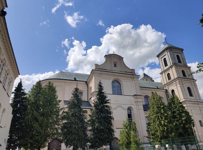 Sanktuarium Maryjne - Salezjanie Różanystok