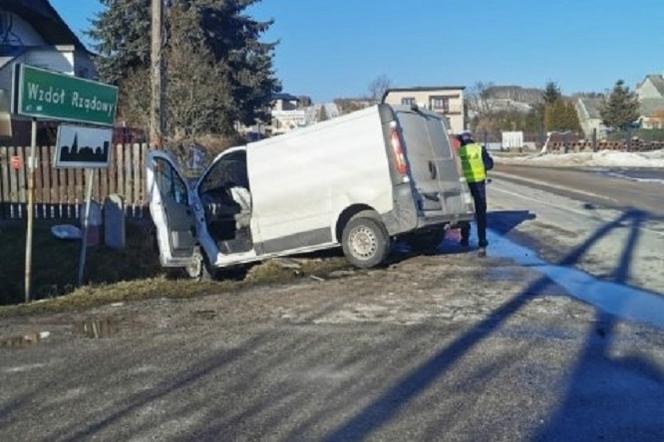 Wypadek w Bodzentynie! Dwie kobiety w szpitalu po zderzeniu z dostawczakiem!