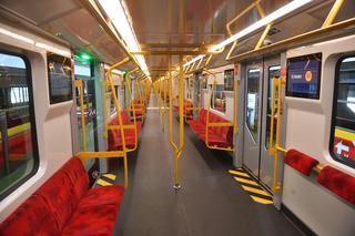 Varsovia - nowy pociąg metra