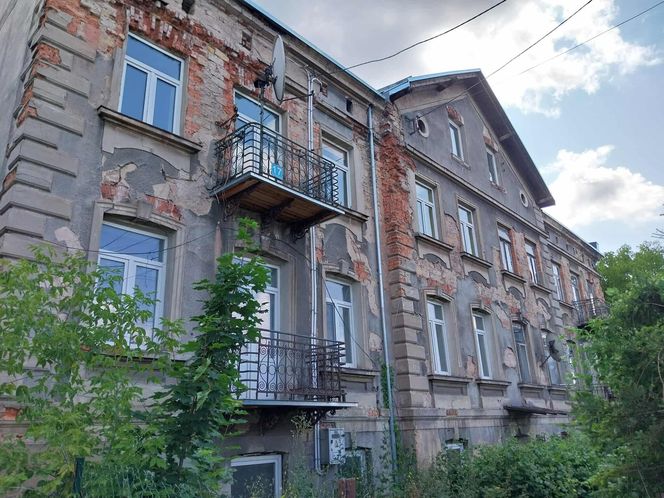 Kamienica Giepardów w Starachowicach