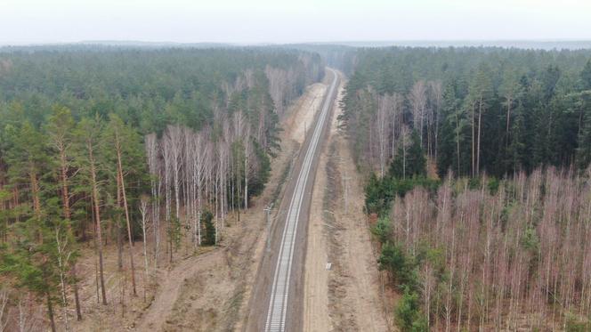 Podróż koleją z Ełku do Olsztyna będzie krótsza. Pociągi pojadą z prędkością nawet 160 km/h!