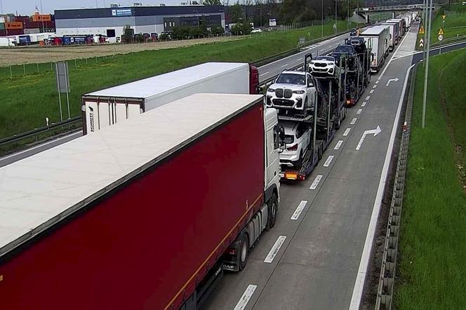 Utrudnienia spowodowane wypadkiem na A4 pod Wrocławiem
