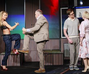 Gwiazdy Rancza znowu razem! Agentka Kusego w samym staniczku! Na zdj. Emilia Komarnicka, Bogdan Kalus, Violetta Arlak...