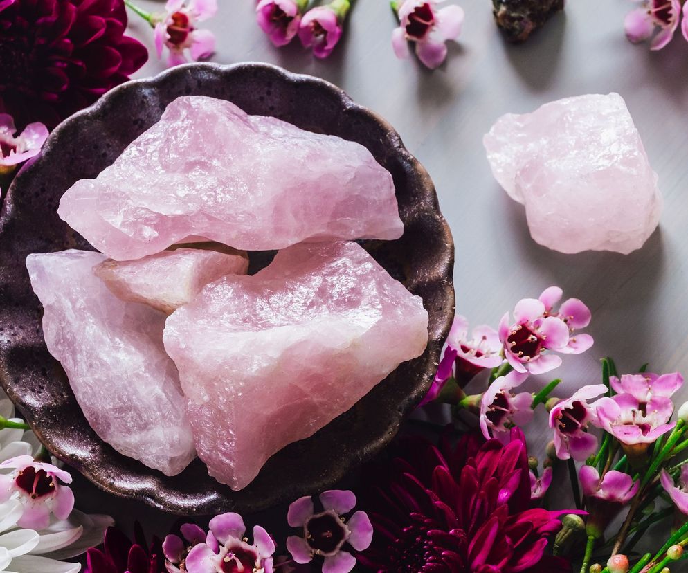 Kwarc różowy ułatwia pozbycie się kompleksów