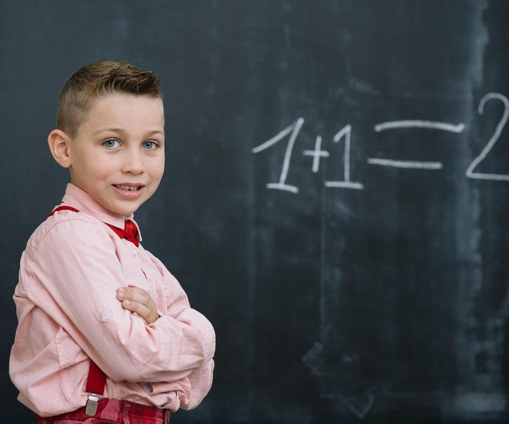 Ile to jest 9+9-9:9x9=? Tylko tęgie umysły policzą bez kalkulatora 