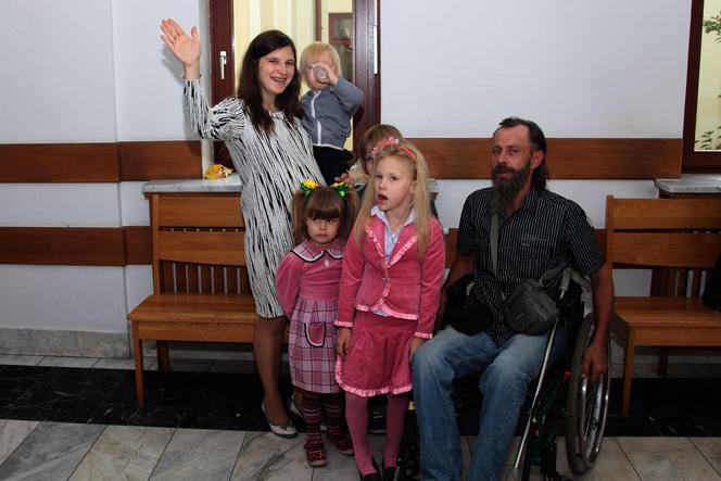 Pawlakowie cieszą się po wygranej sprawie