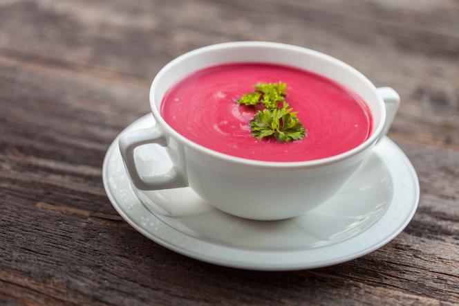Zupa z buraka z mlekiem kokosowym