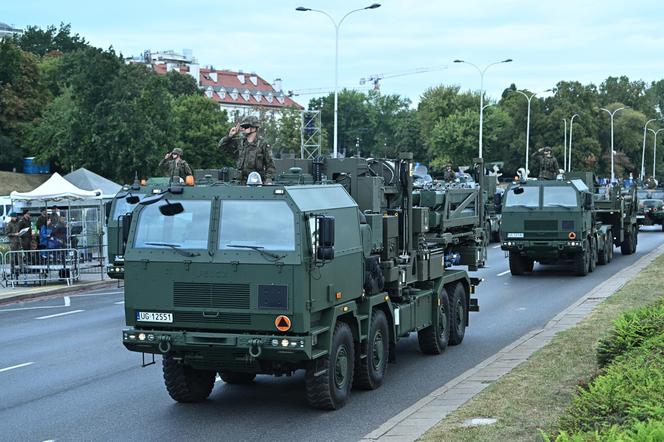 Zamknęli cztery mosty i kilkadziesiąt ulic. Próba generalna przed Świętem Wojska Polskiego