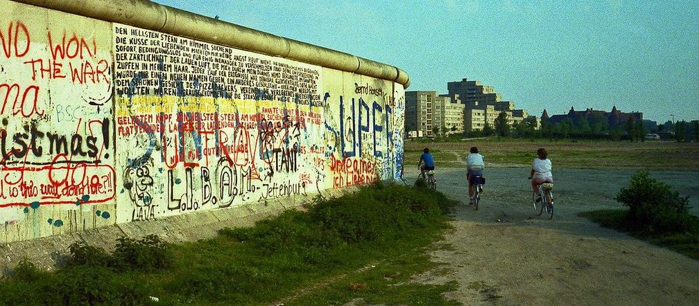 Mur Berliński stoi w Polsce - w Sosnówce niedaleko Wrocławia. Jak dojechać? Czy wstęp jest darmowy?