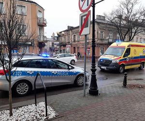 Stłuczka i potrącenie pieszego w centrum Siedlec