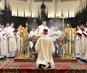 Nowi księża w diecezji tarnowskiej. 14 mężczyzn przyjęło święcenia kapłańskie