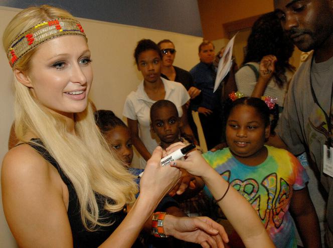 Paris Hilton wyszła za mąż! Zobacz jak się zmieniała