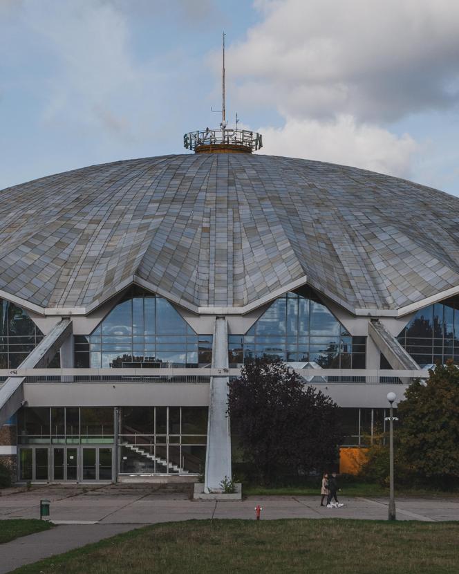 Hala Arena Poznań - zobacz zdjęcia historycznego budynku z niepewną przyszłością