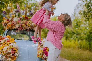 Pani Monika adoptowała niepełnosprawną Natalkę. „Moje życie jest tysiąc raz trudniejsze, a jednocześnie milion razy szczęśliwsze”