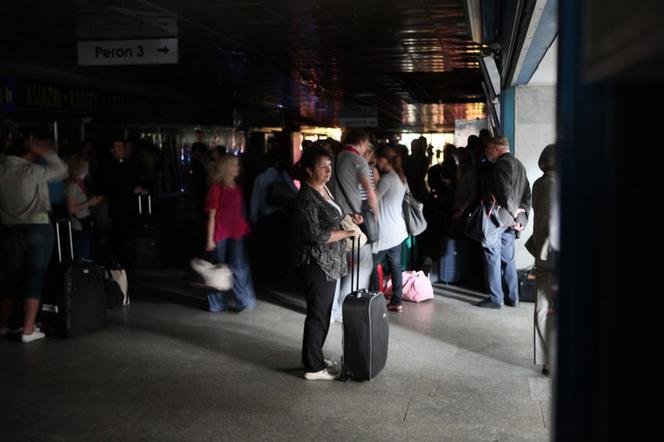 Warszawa: Awaria prądu na Dworcu Centralnym